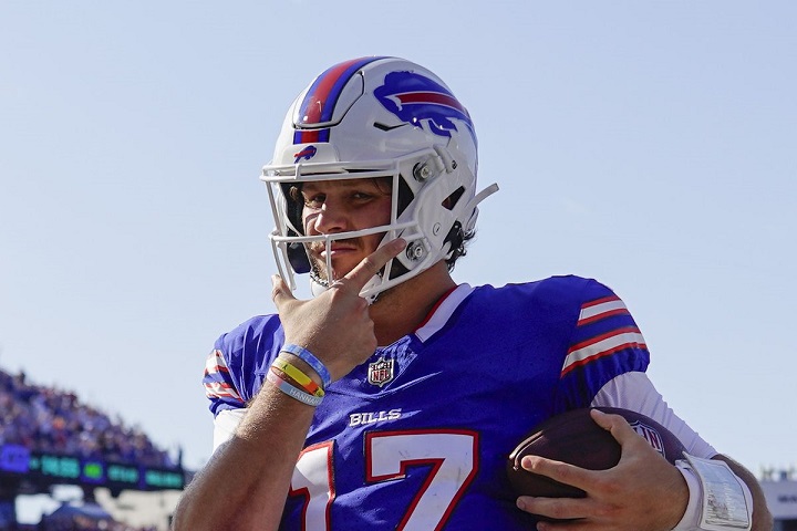 Les Buffalo Bills battent les Miami Dolphins et prennent la première place de la Ligue américaine